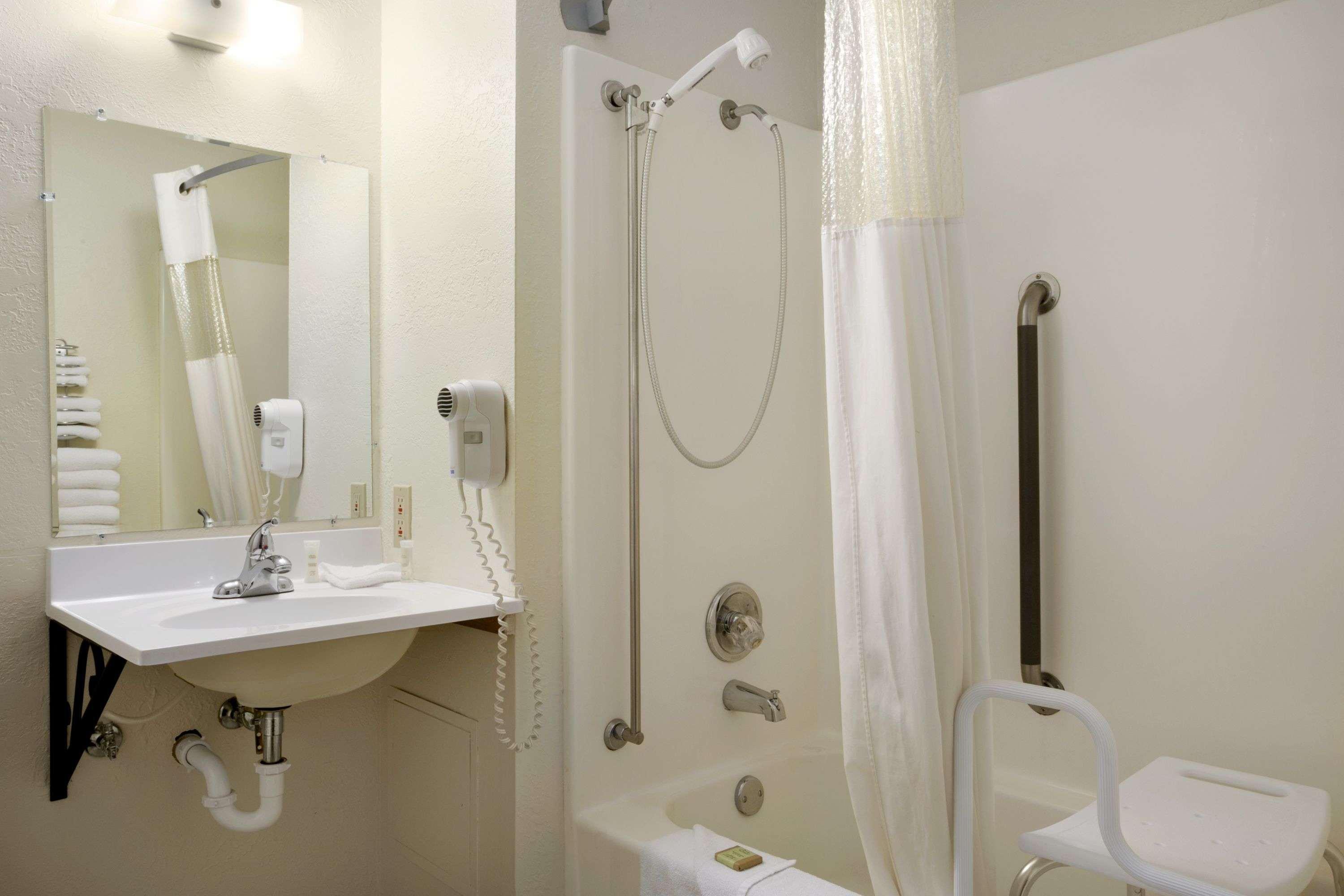 Super 8 By Wyndham Alexandria Mn Motel Ngoại thất bức ảnh