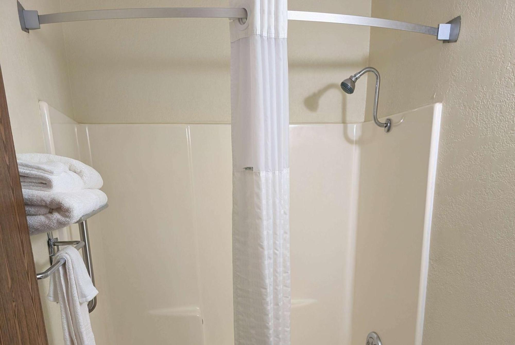 Super 8 By Wyndham Alexandria Mn Motel Ngoại thất bức ảnh